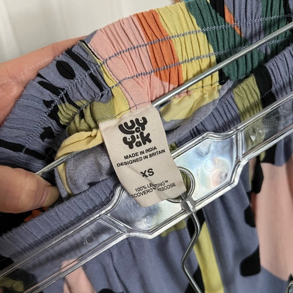 Lucy & Yak patterned trousers - Picture 4 of 6